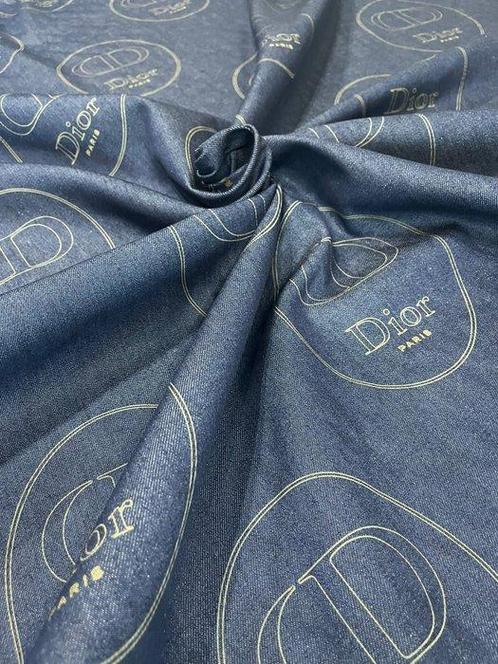 Dior - Meubelstof - 250 cm - 160 cm, Antiek en Kunst, Antiek | Kleden en Textiel