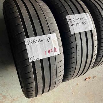 2 x Michelin Pilot Sport 4S 225-40-19 Zomerbanden 5mm beschikbaar voor biedingen