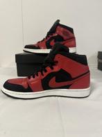 Air Jordan - Air Jordan 1 Mid - Sneakers - Maat: EU 42.5, Nieuw