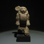 Maya Terracotta Antropomorfe figuur. 300-500 n.Chr. 13,5 cm