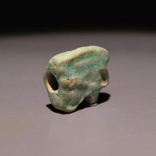 Oud-Egyptisch Faience Udjat Amulet. Ptolemaïsche periode,, Verzamelen, Mineralen en Fossielen