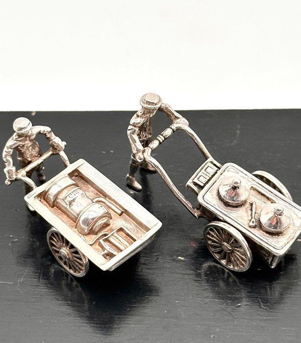 No reserve-Twee zilveren miniaturen oud ijzer koopman en, Antiek en Kunst, Antiek | Goud en Zilver