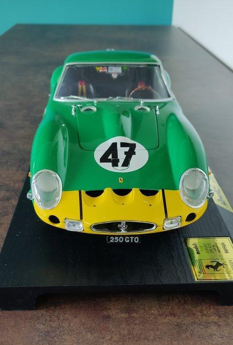 Revell 1:12 - Modelauto - Ferrari 250 GTO, Hobby en Vrije tijd, Modelauto's | 1:5 tot 1:12