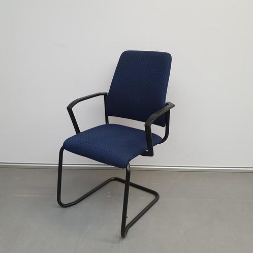 Interstuhl 550G vergaderstoel - blauwe stof (alleen per set), Huis en Inrichting, Stoelen, Ophalen of Verzenden