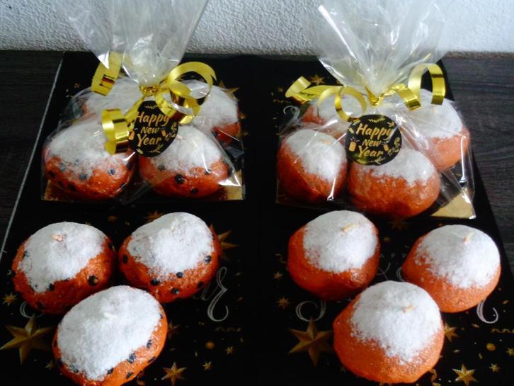 LAATSTE HANDGEMAAKTE  OLIEBOLLEN  KAARSEN   OP=OP, Huis en Inrichting, Woonaccessoires | Kandelaars en Kaarsen, Kaars, Nieuw, Ophalen of Verzenden