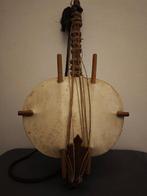 West-Afrikaans Ngoni snaarinstrument uit kalebas en