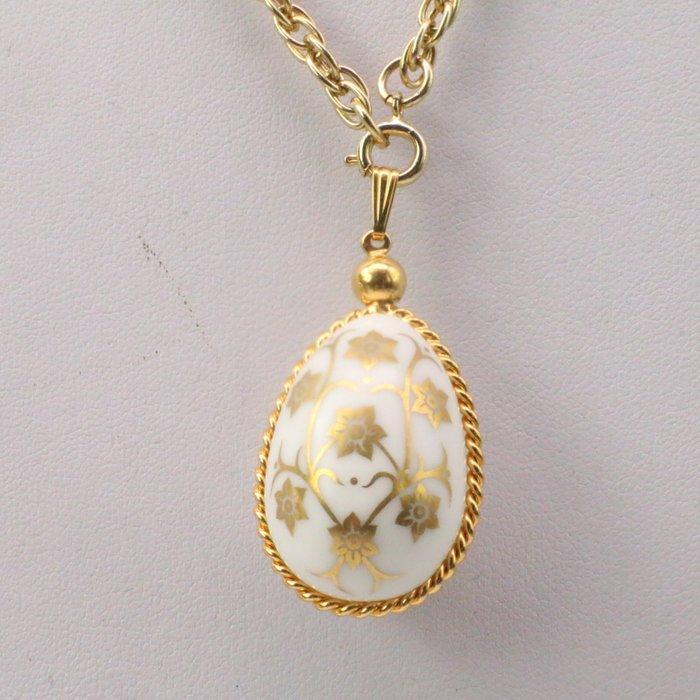 Fabergé ei - Paasei hanger geaccentueerd met 24-karaats goud, Antiek en Kunst, Curiosa en Brocante