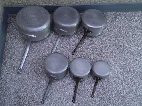 Bourgeat - Kookpan (6) - Aluminium - 6 sets kookpotten -, Antiek en Kunst, Antiek | Keukenbenodigdheden