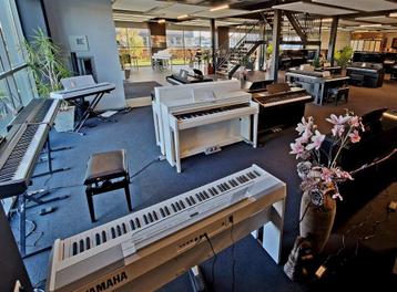 Grote voorraad dig. piano van Roland en Yamaha | SOUMAN.NL beschikbaar voor biedingen