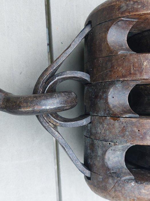 Très grosse poulie de navire - Werkgereedschap, Antiek en Kunst, Antiek | Overige Antiek