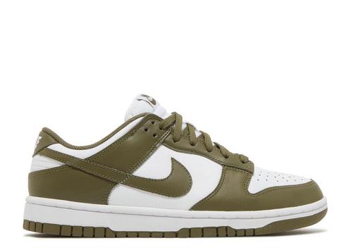 Nike Dunk Low Medium Olive (Sneakers, Schoenen) (Sneakers), Kleding | Heren, Schoenen, Sneakers of Gympen, Nieuw, Verzenden