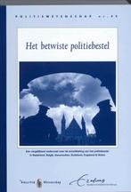 Politiewetenschap 49 -   Het betwiste politiebestel, Boeken, Politiek en Maatschappij, Gelezen, Lex Cachet, Arie Sluis, Verzenden