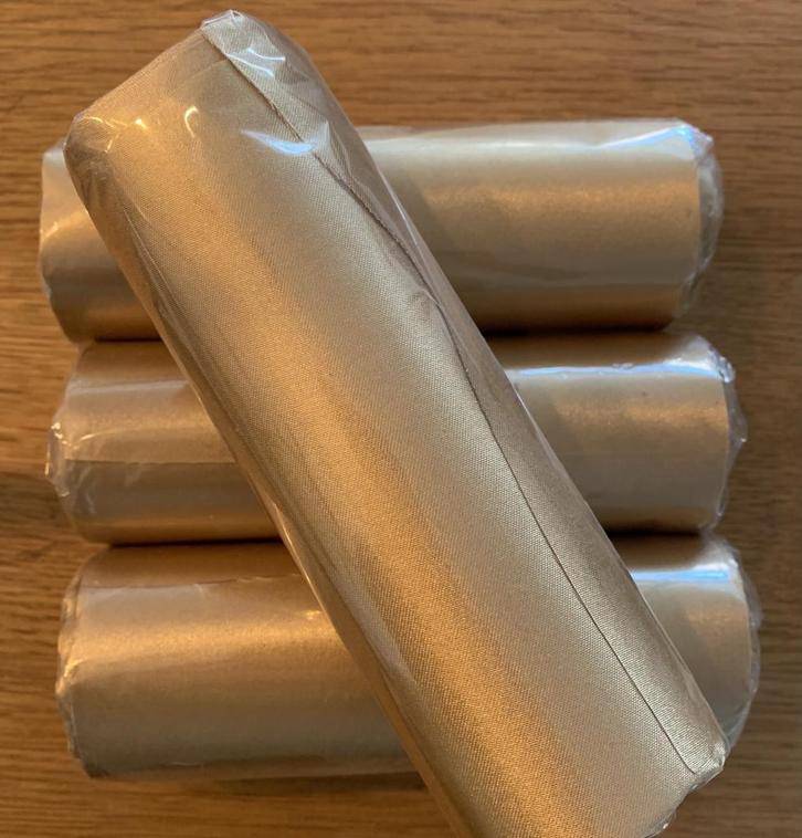 4 Rollen satijn licht goud elk 16 cm breed en 9 meter lang, Hobby en Vrije tijd, Stoffen en Lappen, 200 cm of meer, Nieuw, Minder dan 30 cm