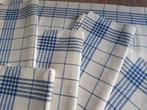 Een hoop antieke linnen handdoeken - Handdoek (6) - 70 cm -