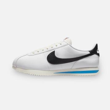 Nike Cortez White/Black beschikbaar voor biedingen