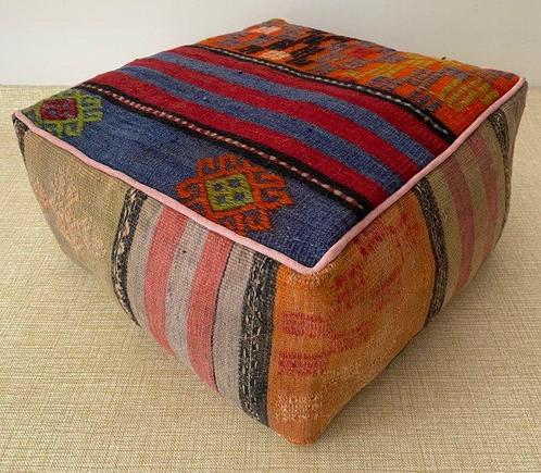 Kelim Poef - Kelim - 48 cm - 48 cm, Antiek en Kunst, Kunst | Designobjecten