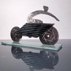 Andrzej Rafalski - sculptuur, Handmade glas Cyclist - 22 cm