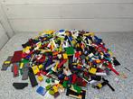 Lego Onderdelen - Grote partij lego uit diverse series met, Nieuw