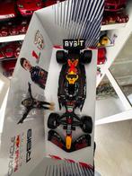 Bburago 1:24 - Modelauto (2) - Red Bull Racing RB19 - Max, Nieuw