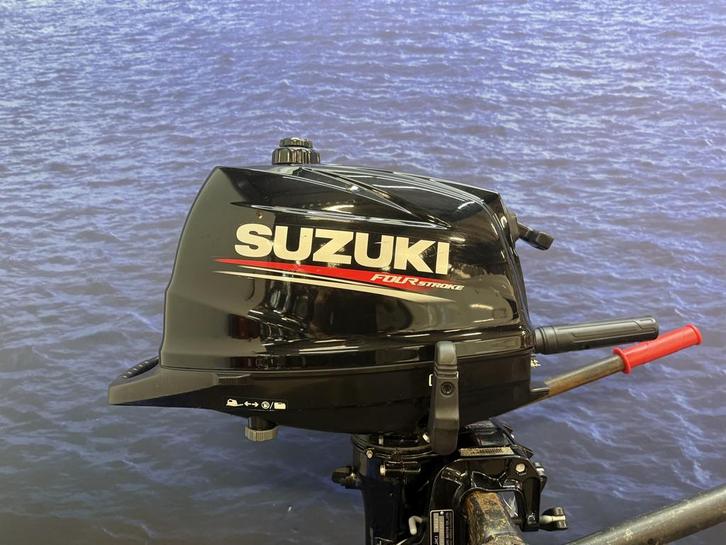 “Suzuki 6 pk buitenboordmotor | Nieuwstaat, Watersport en Boten, Buiten- en Binnenboordmotoren, Buitenboordmotor, 5 tot 10 pk