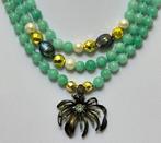 Kraag van Nephrite uit Birma en zwarte Barocca parels en