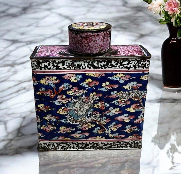 Rechthoekige emaille theedoos (caddy) uit Canton, China,, Antiek en Kunst, Antiek | Overige Antiek