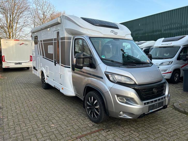 Carado T338 Pro +, bj.2024, 6.000 KM !! Lengtebedden, kort!, Caravans en Kamperen, Campers, Cassettetoilet, ABS, Achteruitrijcamera