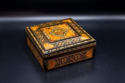 Sieradendoos (8) - Hout - 8 mozaïek sierdozen, Antiek en Kunst, Kunst | Niet-Westerse kunst
