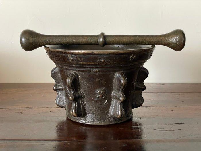 Maître Seau Ramousse - Circa 1620 - Haute Époque - Vijzel en, Antiek en Kunst, Antiek | Overige Antiek