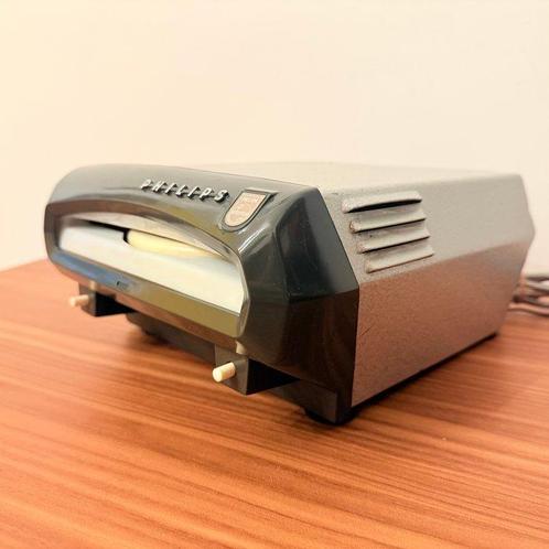 Philips - AUTO MIGNON 22GA101/51 - OLDTIMER AUTO TURNTABEL -, Audio, Tv en Foto, Radio's