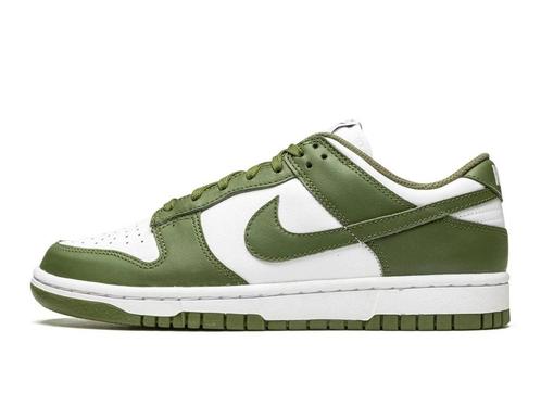 Nike Dunk Low Medium Olive - Maat 40.5 EU, Kleding | Heren, Schoenen, Ophalen of Verzenden