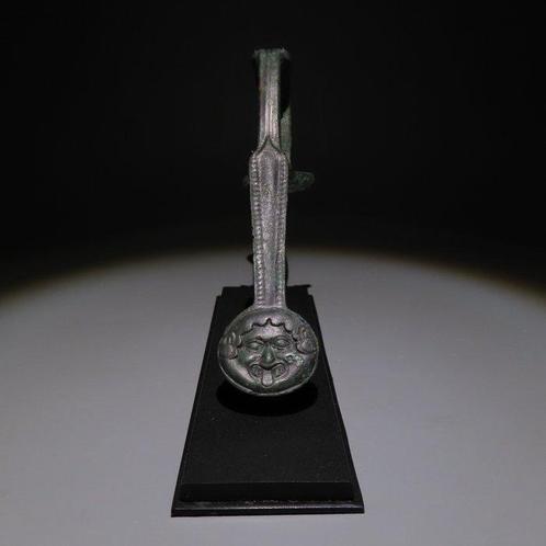 Etruscan Brons Handvat met de effigy van Medusa. 4e eeuw, Verzamelen, Mineralen en Fossielen