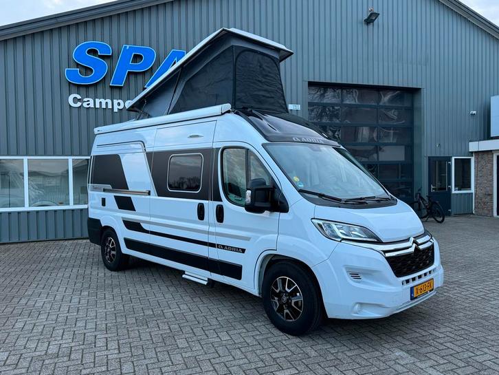 Adria Twin 600 SPB Sports 23 - 5.99m Vast bed en slaapdak, Caravans en Kamperen, Campers, Cassettetoilet, Handgeschakeld, Standaard zit