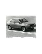 1983 RENAULT 14 TS PERSFOTO, Boeken, Auto's | Folders en Tijdschriften, Nieuw, Renault, Author