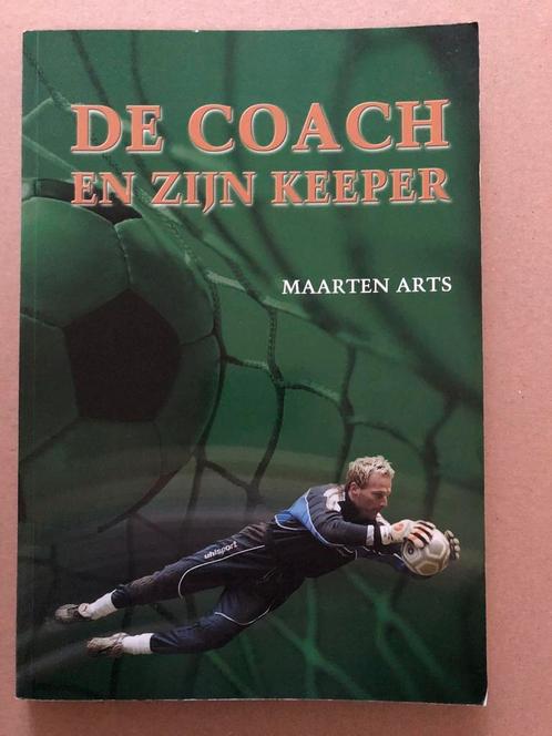 Voetbal - Keepers coachen en trainen - met oefenstof, Boeken, Sportboeken, Balsport, Gelezen, Ophalen of Verzenden