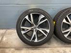 Originele Volvo 18 inch winterset Pirelli banden, Ophalen, 18 inch, Gebruikt, Banden en Velgen