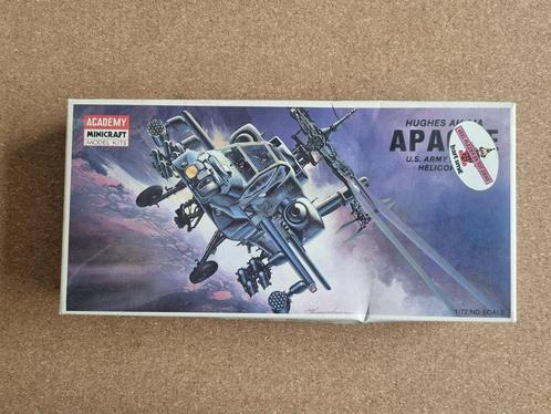 Academy 1649 Hughes AH-64A Apache 1:72, Hobby en Vrije tijd, Modelbouw | Vliegtuigen en Helikopters, Verzenden