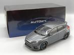 Autoart 1:18 - Modelauto - Ford Focus RS 2016 - Stealth Grey, Hobby en Vrije tijd, Modelauto's | 1:5 tot 1:12, Nieuw