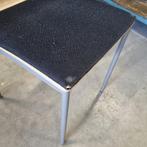Grote partij houten stapelstoelen - zwarte stof (schade), Nieuw, Ophalen of Verzenden
