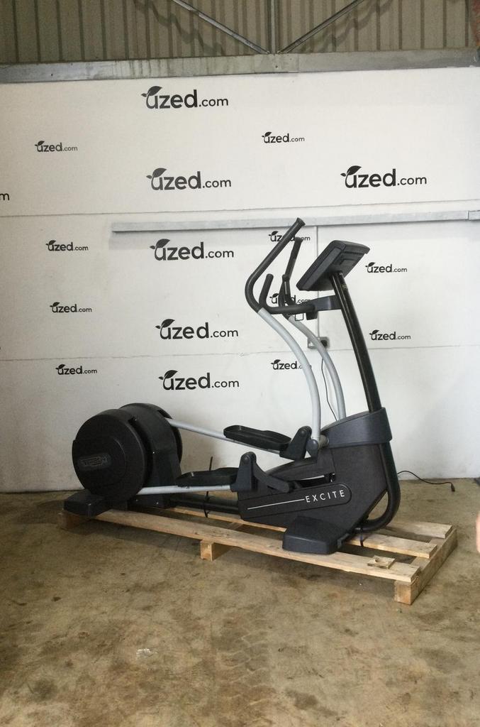 Technogym Excite Synchro 700 Unity - Black / Silver Arms, Sport en Fitness, Fitnessapparatuur, Gebruikt