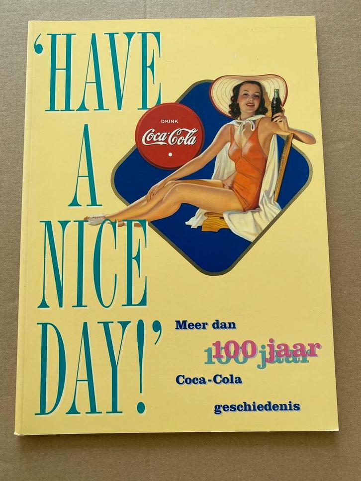 Verzamelen - Coca Cola - 100 jaar geschiedenis - NIEUW, Verzamelen, Merken en Reclamevoorwerpen, Zo goed als nieuw, Ophalen of Verzenden