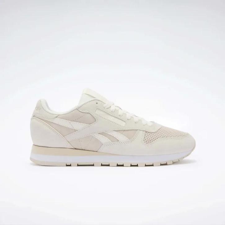 Reebok - maat 45 - CLASSIC LEATHER CHALK - SAND - Wit Heren, Kleding | Heren, Schoenen, Verzenden