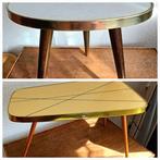 Bijzettafel - Hout, Messing - Twee vintage bijzetbloemtafels, Antiek en Kunst