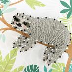 Knutselset - String-Art Luiaard Boom - Grijs - Hobby DIY Kin, Ophalen of Verzenden, Nieuw