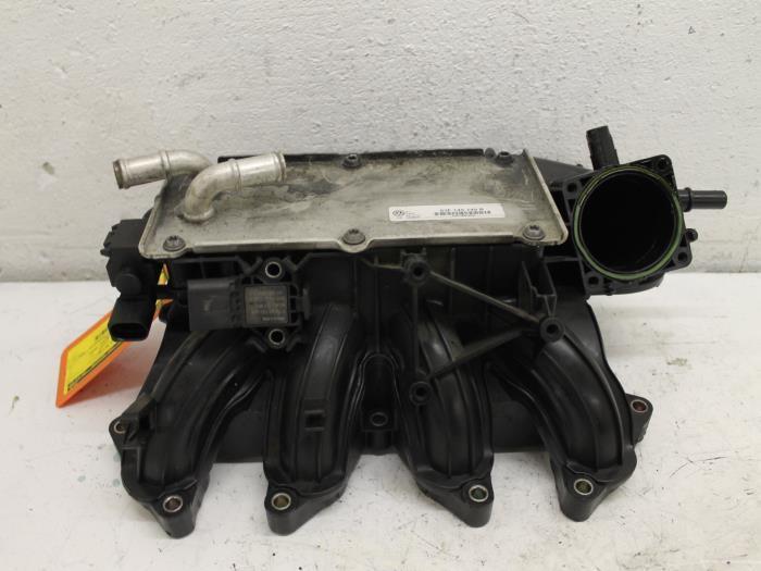 Inlaatspruitstuk Volkswagen Golf O131080, Auto-onderdelen, Carrosserie en Plaatwerk, Ophalen of Verzenden