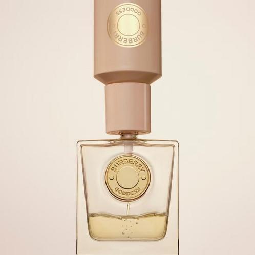 Burberry Goddess Eau de Parfum Refillable - 100ml, Sieraden, Tassen en Uiterlijk, Uiterlijk | Haarverzorging, Overige typen, Nieuw