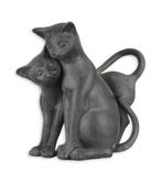 A RESIN GROUP OF TWO CUDDLING CATS (Beeldjes - Decoratie), Verzenden