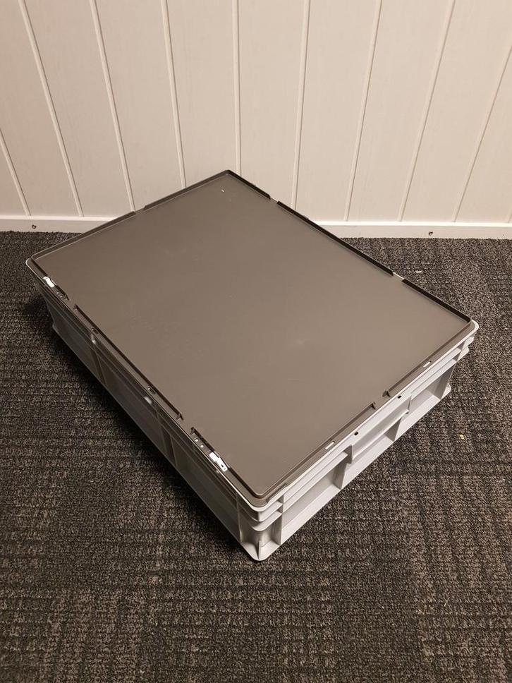 80x60x22 Kunststof bak met deksel, grijs, PP, vlakke, Doe-het-zelf en Verbouw, Overige Doe-het-zelf en Verbouw, Gebruikt, Ophalen of Verzenden