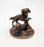 sculptuur, Couple de chiens épagneuls à la chasse au gibier, Antiek en Kunst, Antiek | Keramiek en Aardewerk