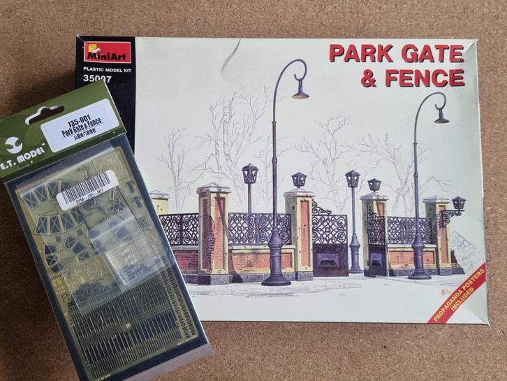 MiniArt 35007 Park Gate & Fence 1:35 + PE set, Hobby en Vrije tijd, Modelbouw | Figuren en Diorama's, Verzenden